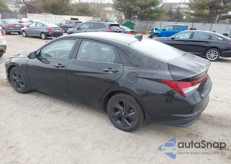 2022 Hyundai Elantra Sel from USA, damaged, VIN 5NPLS4AG2NH074492